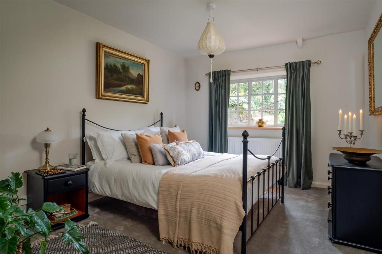Ferienwohnung The Stables - Charming 15Th-Century Rural Bolthole Newton Abbot Exterior foto